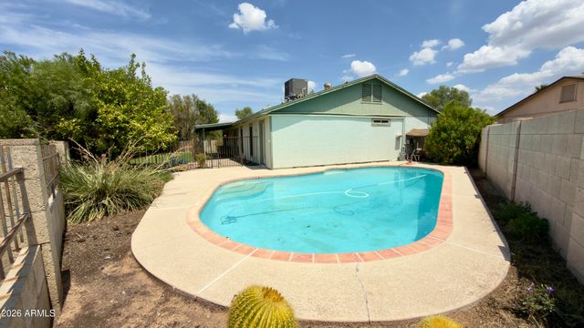 10121 W AVENIDA CORDONIZ --, Phoenix, AZ 85037