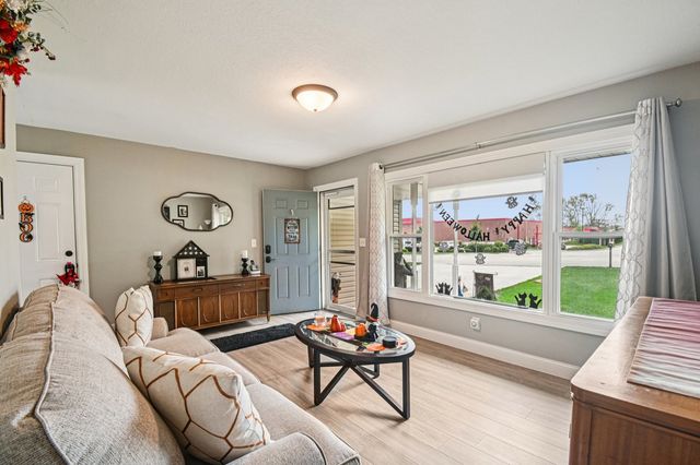 117 Walona Avenue, New Lenox, IL 60451