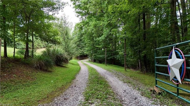 887 Bryan Road, Westfield, NC 27053