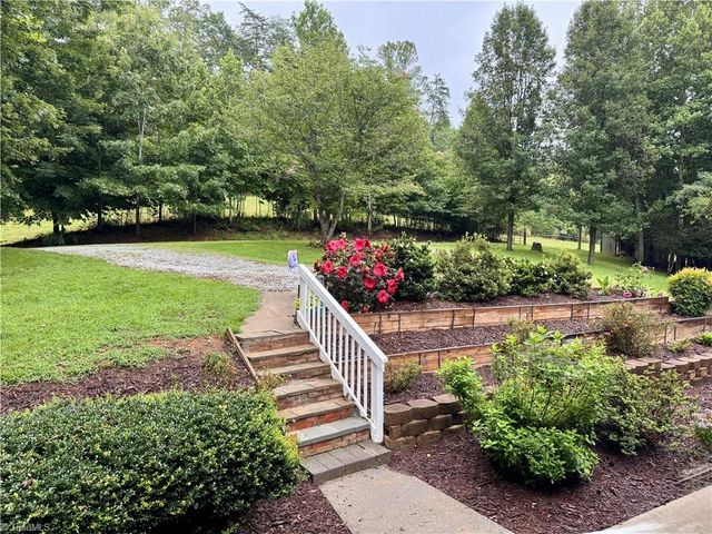 887 Bryan Road, Westfield, NC 27053
