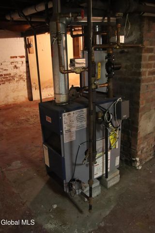 21 Tremont Street, Albany, NY 12205