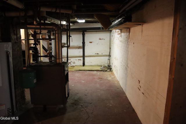 21 Tremont Street, Albany, NY 12205