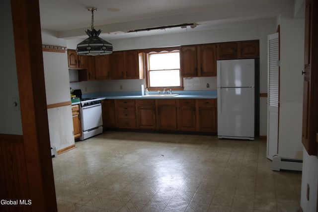 21 Tremont Street, Albany, NY 12205