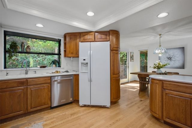 3811 SW Orchard Street, Seattle, WA 98126