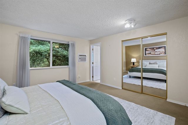 3811 SW Orchard Street, Seattle, WA 98126