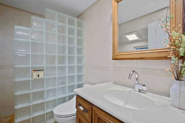 3811 SW Orchard Street, Seattle, WA 98126