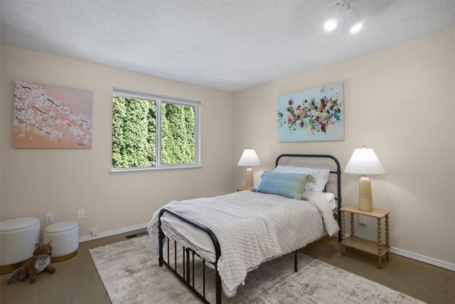 3811 SW Orchard Street, Seattle, WA 98126