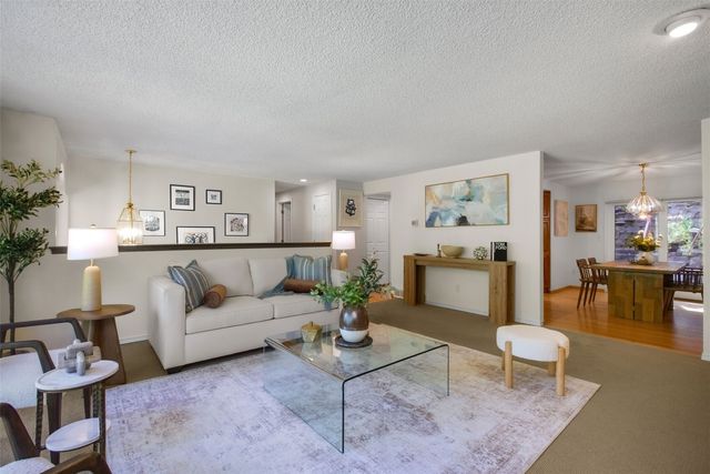 3811 SW Orchard Street, Seattle, WA 98126