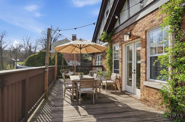 6610 Hudson Parkway, Amberley, OH 45213