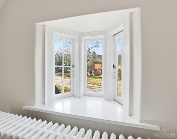 6610 Hudson Parkway, Amberley, OH 45213