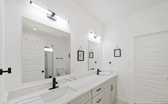 104 LAMM, San Antonio, TX 78204