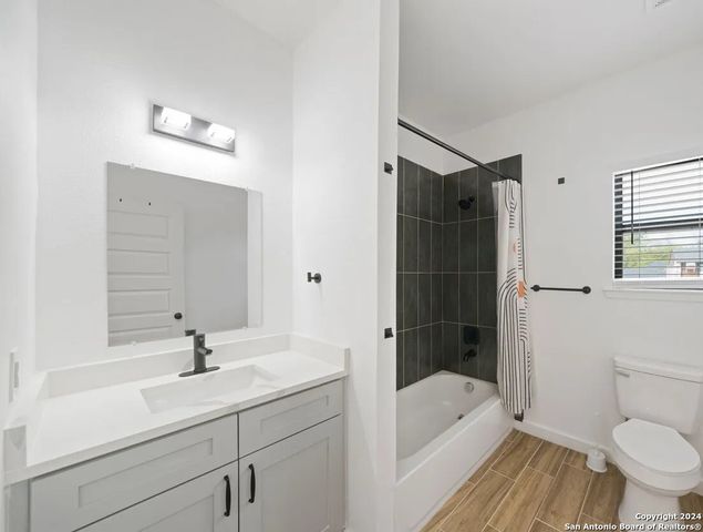 104 LAMM, San Antonio, TX 78204