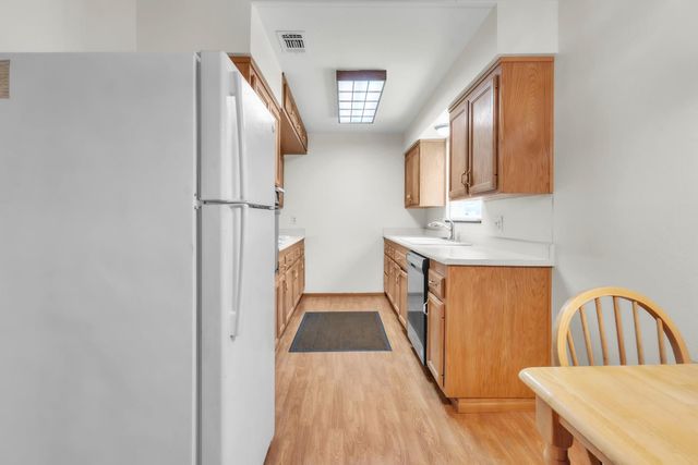 3028 Merrimac St, Carmichael, CA 95608