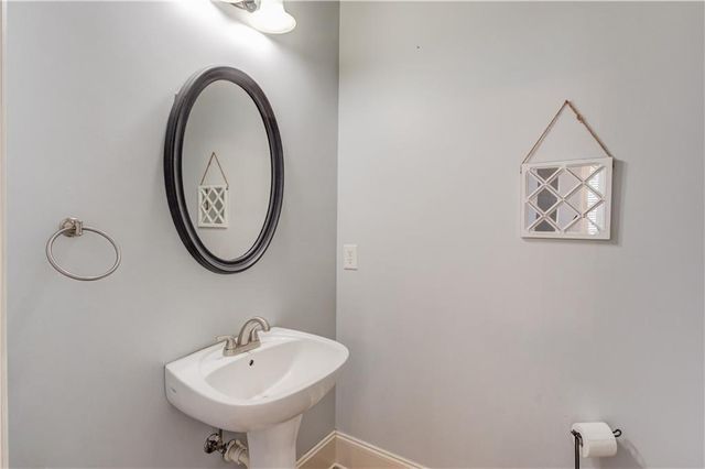 5885 Vista Brook Drive, Suwanee, GA 30024