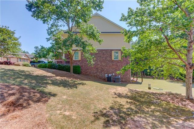 5885 Vista Brook Drive, Suwanee, GA 30024