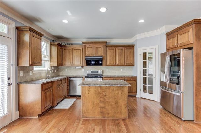 5885 Vista Brook Drive, Suwanee, GA 30024