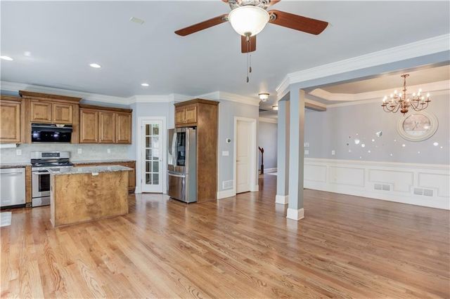 5885 Vista Brook Drive, Suwanee, GA 30024
