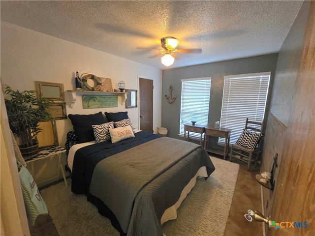 1611 E Messick Loop, Round Rock, TX 78681