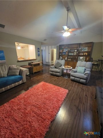 1611 E Messick Loop, Round Rock, TX 78681