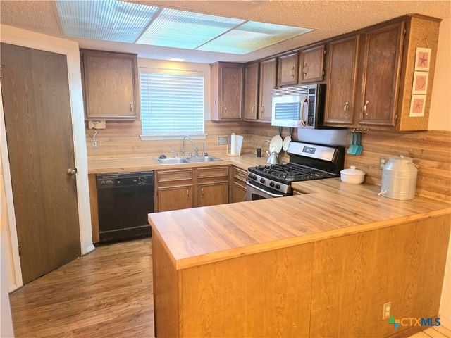 1611 E Messick Loop, Round Rock, TX 78681