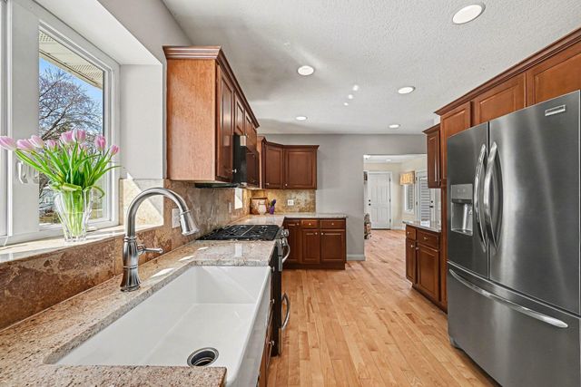 4713 Fairhills Road W, Minnetonka, MN 55345