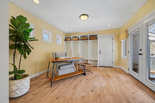 4713 Fairhills Road W, Minnetonka, MN 55345