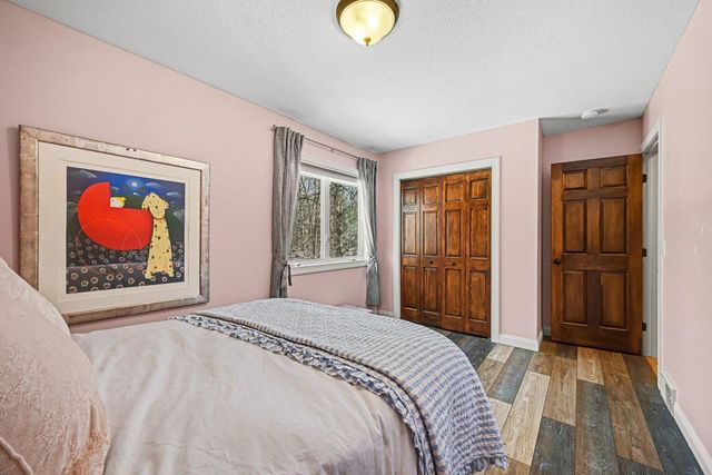 4713 Fairhills Road W, Minnetonka, MN 55345