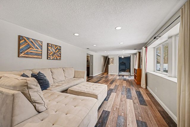 4713 Fairhills Road W, Minnetonka, MN 55345