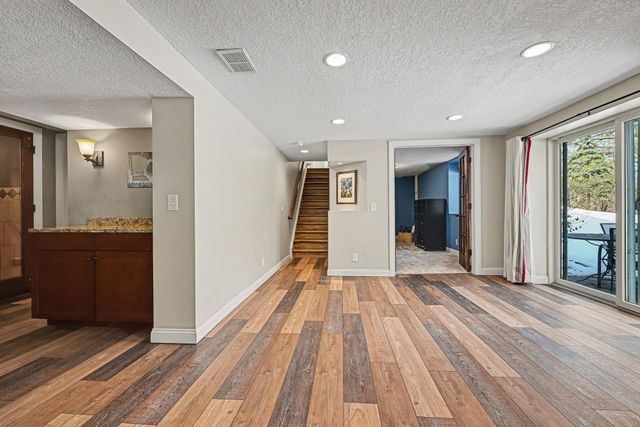 4713 Fairhills Road W, Minnetonka, MN 55345