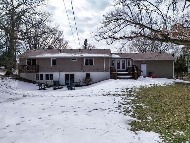 4713 Fairhills Road W, Minnetonka, MN 55345