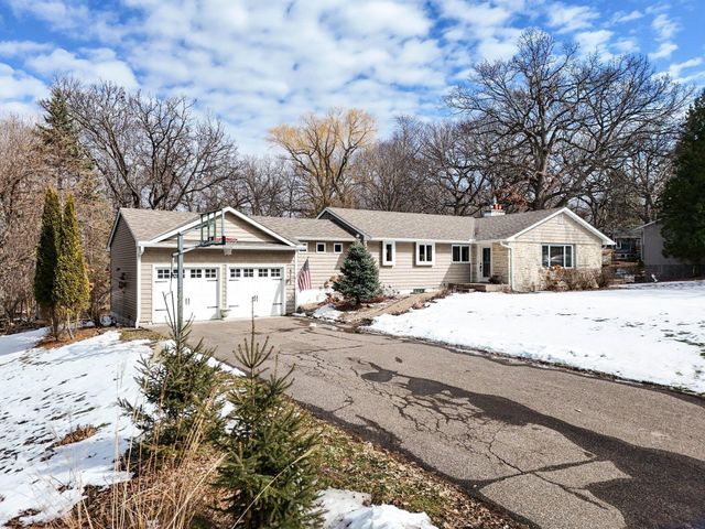 4713 Fairhills Road W, Minnetonka, MN 55345