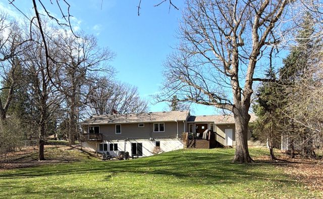 4713 Fairhills Road W, Minnetonka, MN 55345