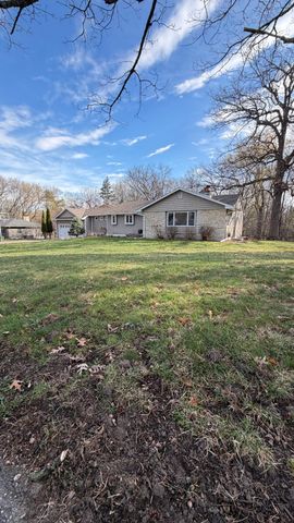 4713 Fairhills Road W, Minnetonka, MN 55345