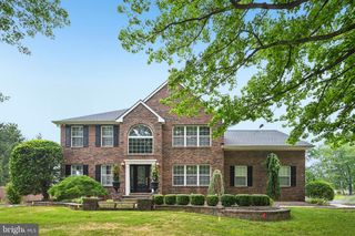 415 HIDDEN OAKS DR, Yardley, PA 19067