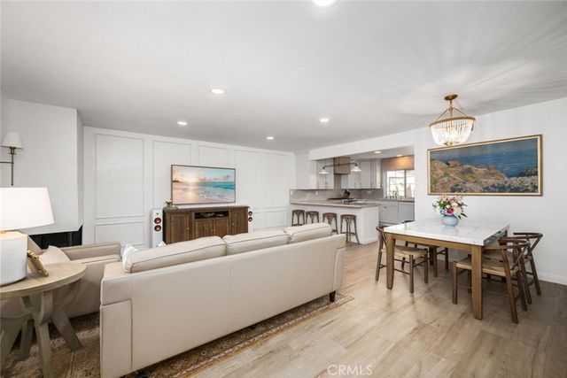 10942 Pebble Court, Fountain Valley, CA 92708