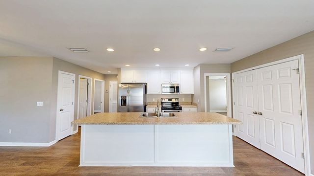 2300 Middleton Road, Dothan, AL 36301