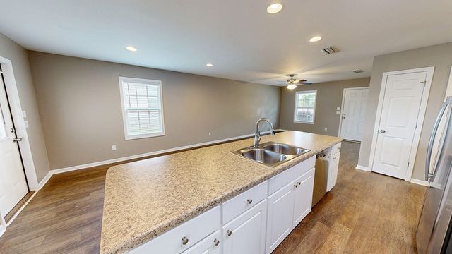 2300 Middleton Road, Dothan, AL 36301