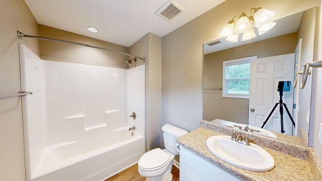 2300 Middleton Road, Dothan, AL 36301