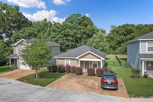 2300 Middleton Road, Dothan, AL 36301