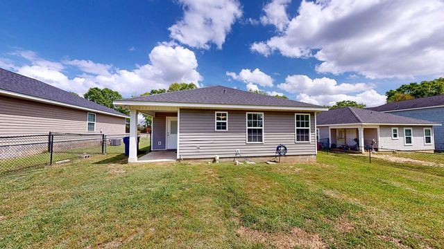 2300 Middleton Road, Dothan, AL 36301