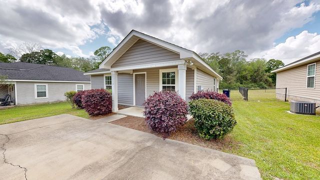 2300 Middleton Road, Dothan, AL 36301