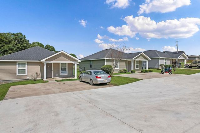 2300 Middleton Road, Dothan, AL 36301