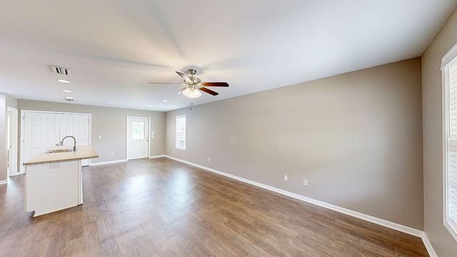 2300 Middleton Road, Dothan, AL 36301