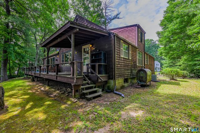 45 Lakeview Boulevard, Avon, CT 06001