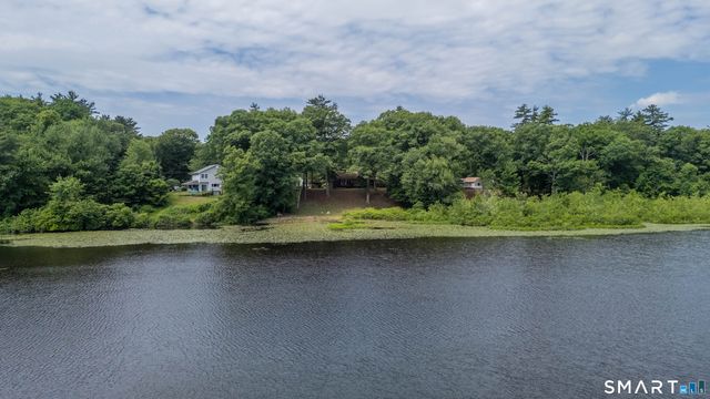 45 Lakeview Boulevard, Avon, CT 06001