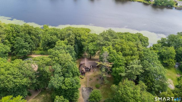 45 Lakeview Boulevard, Avon, CT 06001