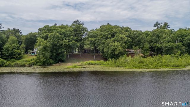 45 Lakeview Boulevard, Avon, CT 06001