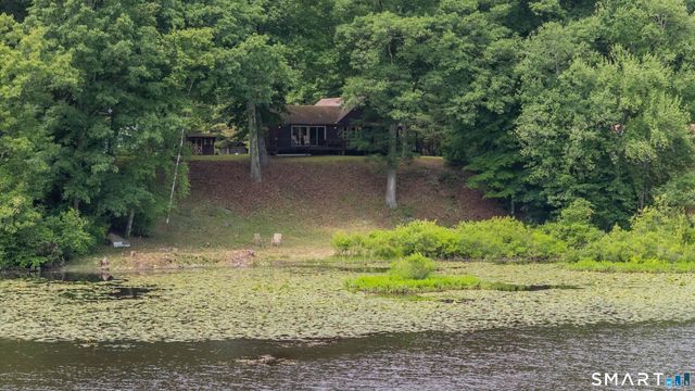 45 Lakeview Boulevard, Avon, CT 06001