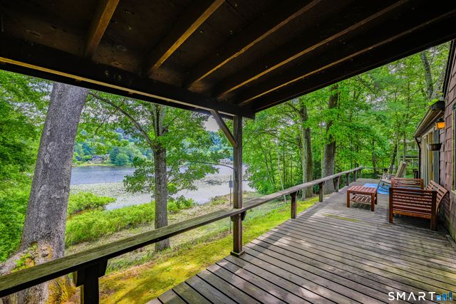 45 Lakeview Boulevard, Avon, CT 06001