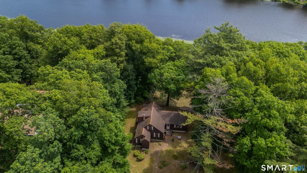 45 Lakeview Boulevard, Avon, CT 06001